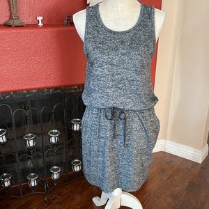 LOFT SLEEEVELESS DRESS
